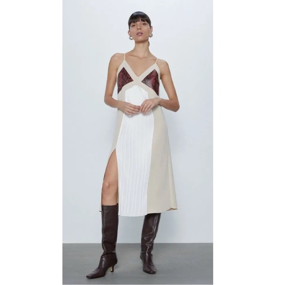 Elegant Beige and White Women's Dress - Picture 4 of 11